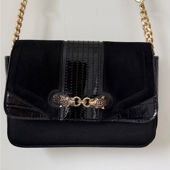 Topshop Handbags - Topshop Cheetah Crossbody Bag